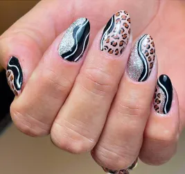 Nagelstyling door OLA Beauty & Nails, voorbeeld 8
